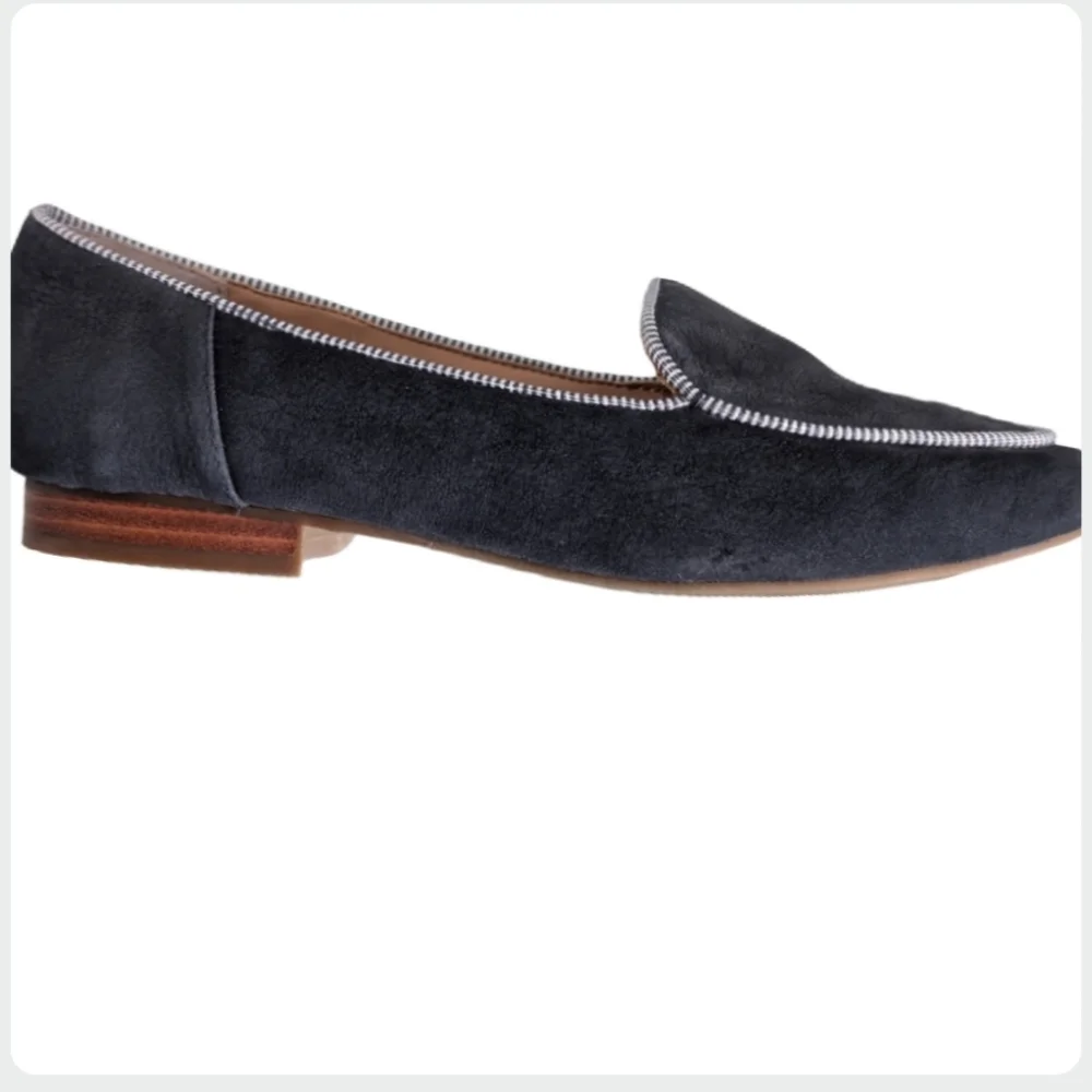 Me Too Yasor Navy Suede Classic Loafers Size 6.5M - Low Heel - Picture 3 of 8